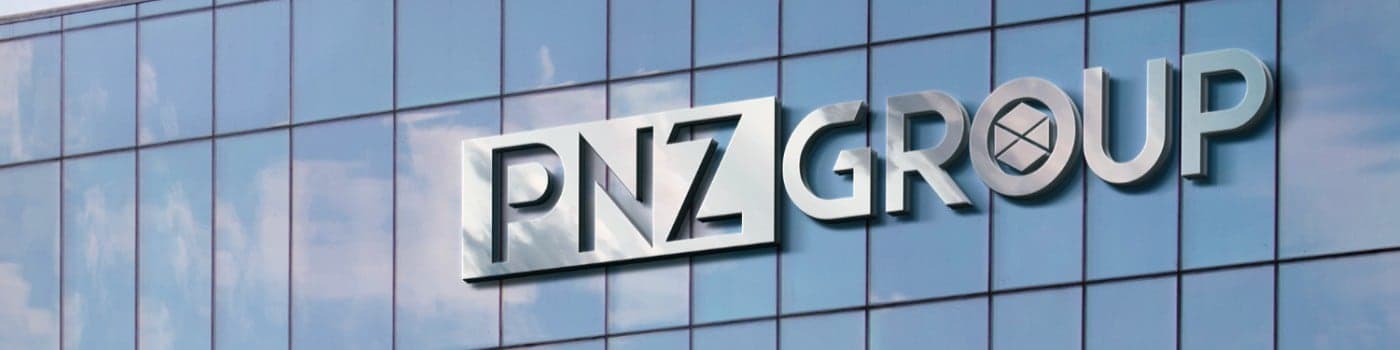 Cam cepheli binada PNZ GROUP tabelası